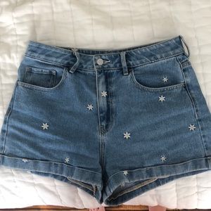 Pacsun Daisy Mom Shorts
